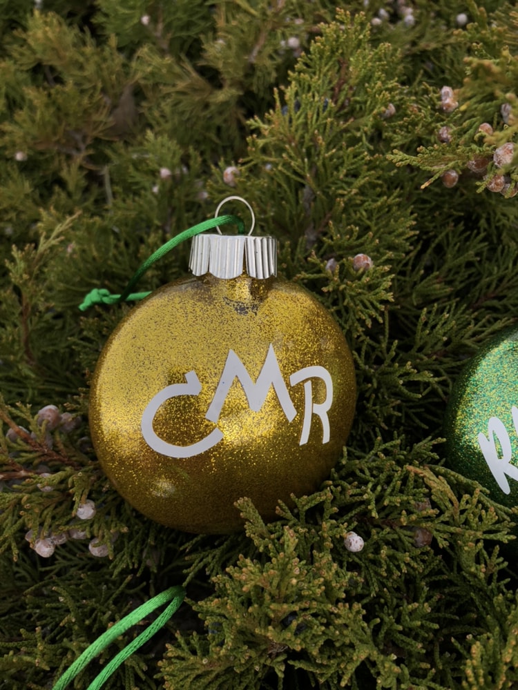 CMR CM Russell Rustler Great Fall ornament set