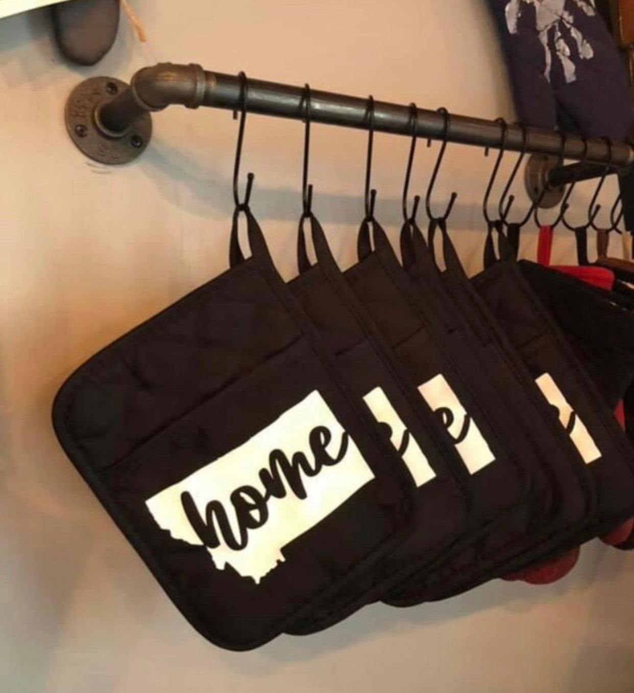 Montana home kitchen decorative pot holder oven mitten