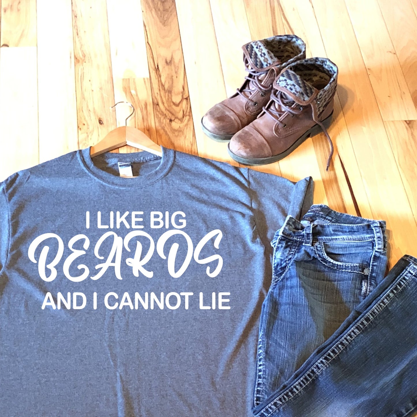 I like big beards and I cannot lie, Montana, mountain life, funny ladies short sleeve t-shirt, Valentine